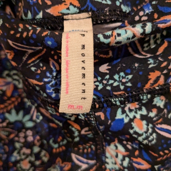 Free People bike shorts - Picture 3 of 6